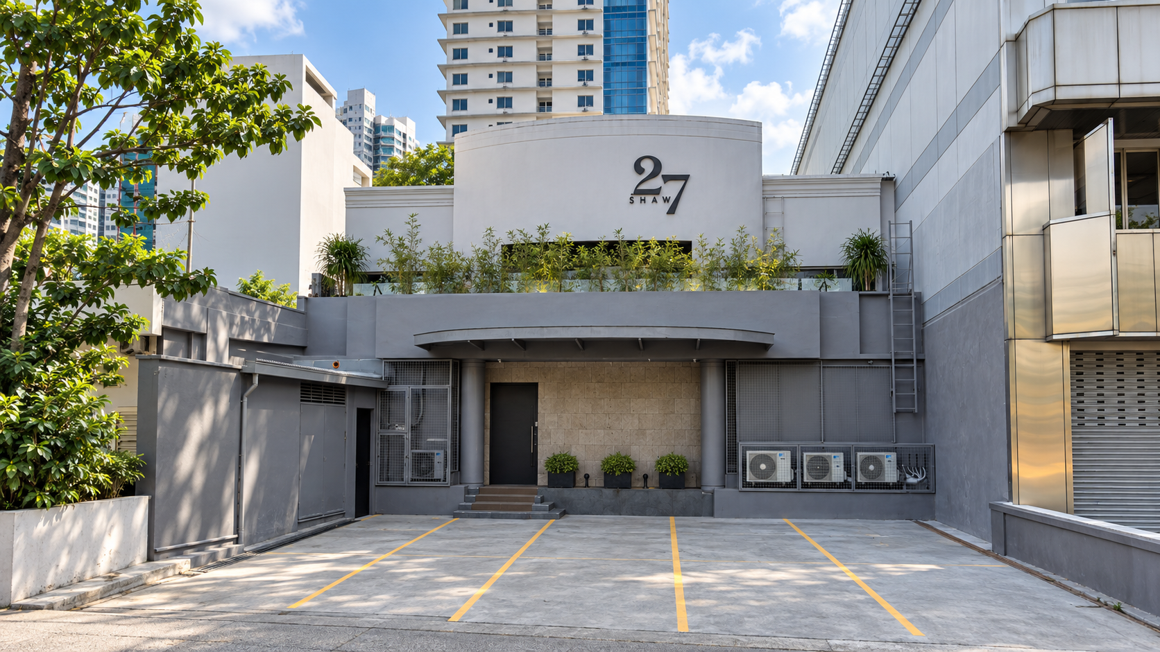 Façade of 27Shaw (Pasig Branch)
